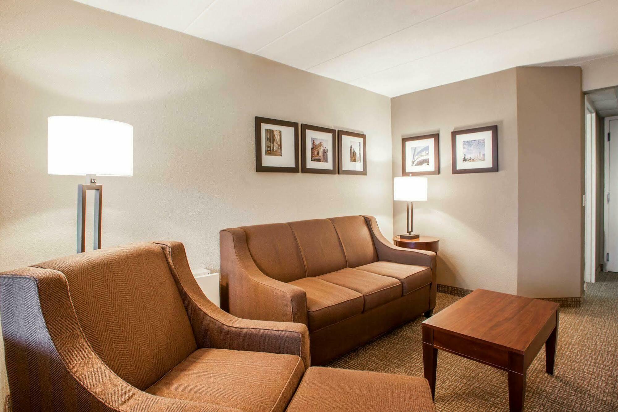 Quality Inn & Suites Orland Park - Chicago Zewnętrze zdjęcie